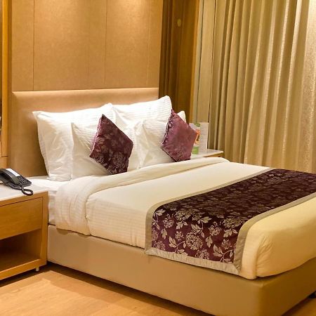 Nirvana Luxury Hotel L Лудхіяна Екстер'єр фото