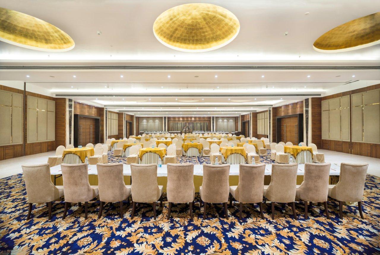 Nirvana Luxury Hotel L Лудхіяна Екстер'єр фото